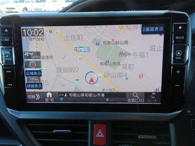 Toyota Voxy 4