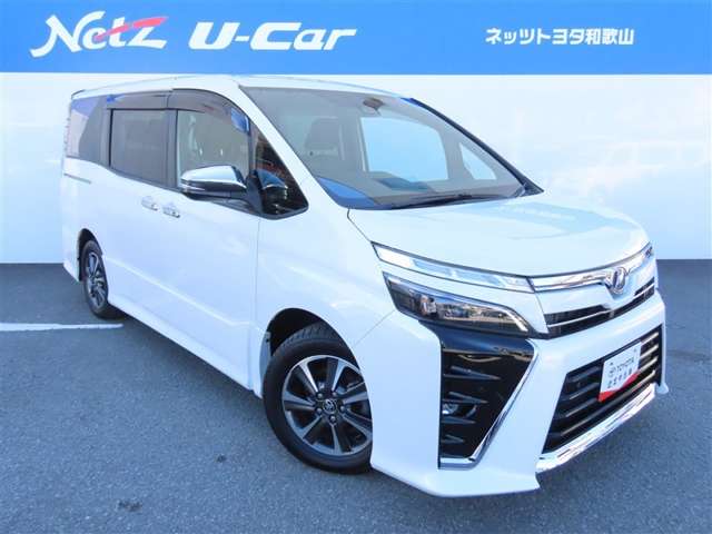 Toyota Voxy 9