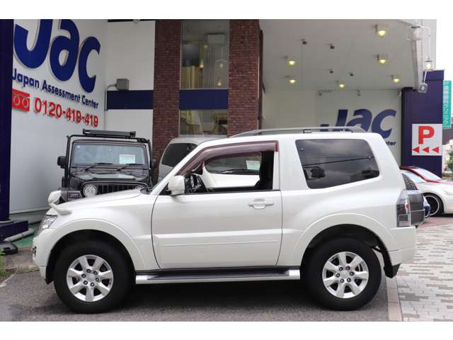 Mitsubishi Pajero 12