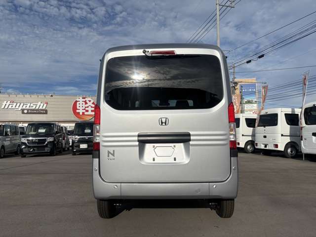 Honda N-VAN 10