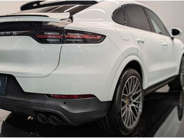 Porsche Cayenne Coupe 11