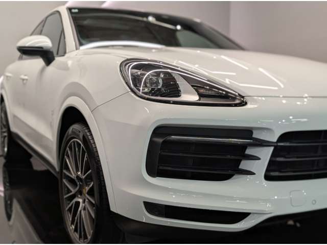 Porsche Cayenne Coupe 10