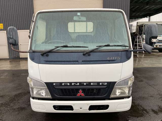 Mitsubishi Fuso Canter Guts 2