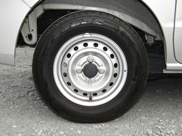 Nissan NV100 Clipper 11