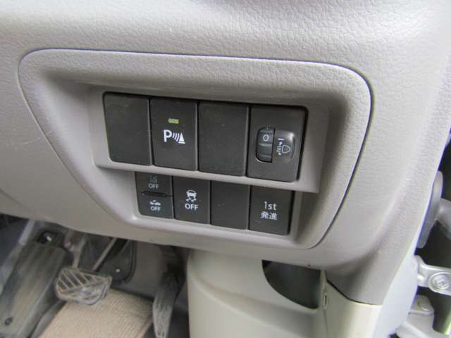 Nissan NV100 Clipper 12