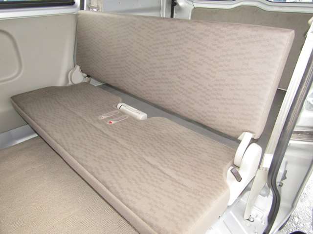 Nissan NV100 Clipper 8