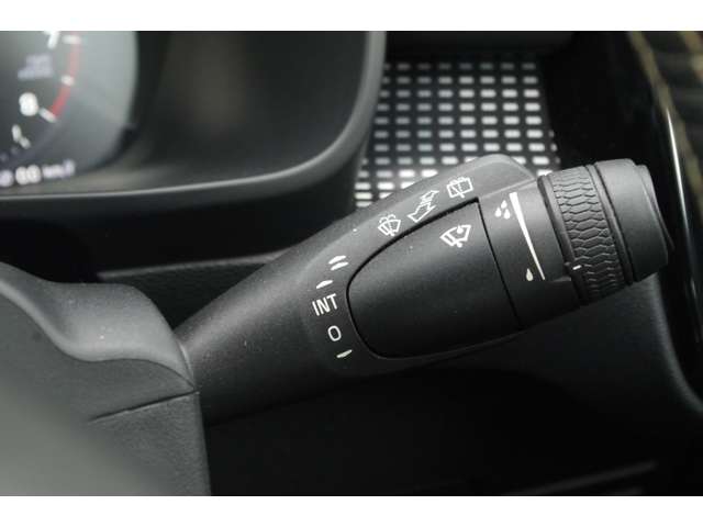 Volvo XC40 12