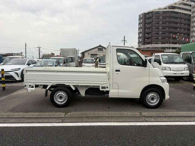 Mazda Bongo Truck 10