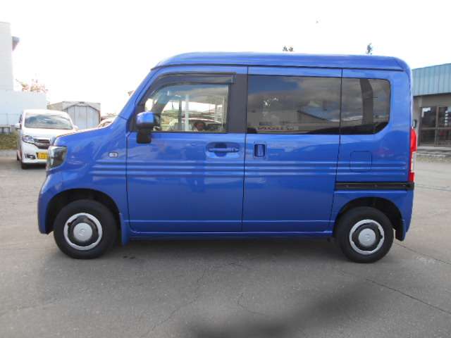 Honda N-VAN 10