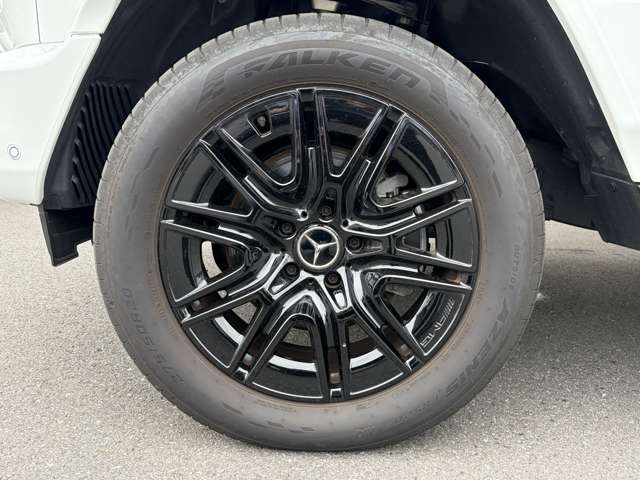 Mercedes-Benz G-Class 11