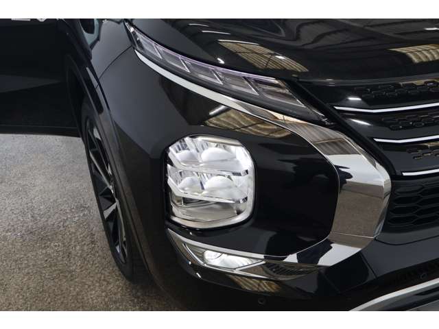 Mitsubishi Outlander 12
