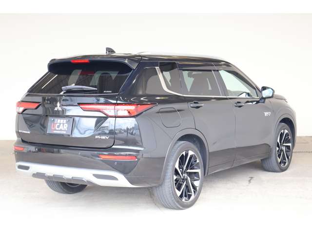 Mitsubishi Outlander 4