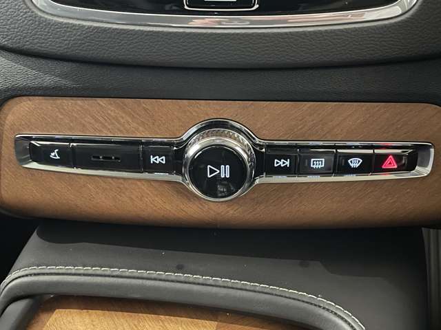 Volvo XC90 12