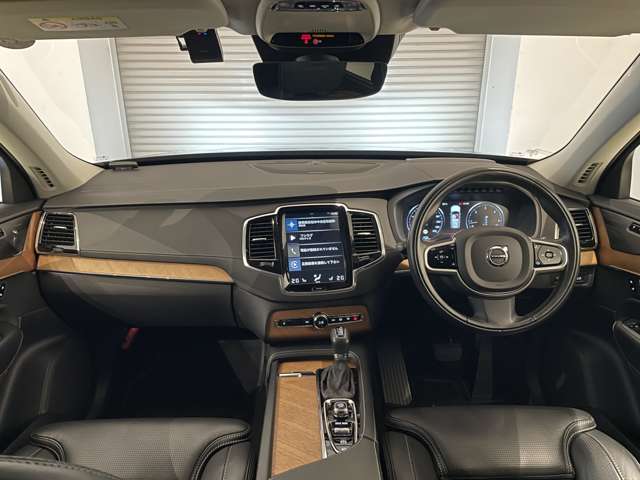 Volvo XC90 4