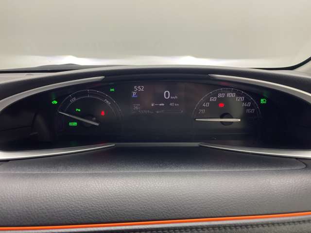Toyota Sienta 11