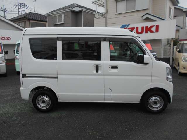 Nissan NV100 Clipper 6