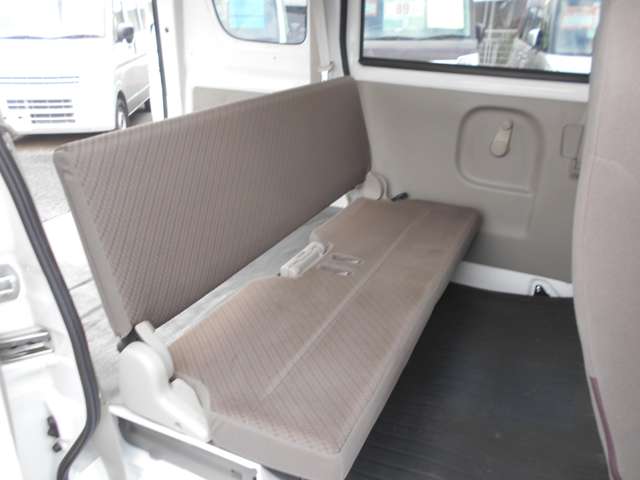 Nissan NV100 Clipper 10