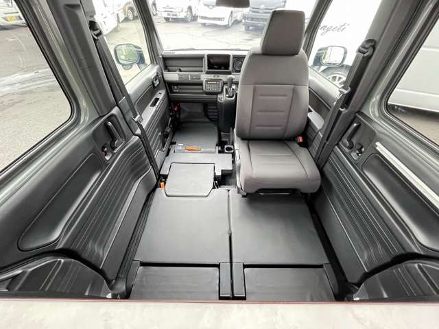 Honda N-VAN 12