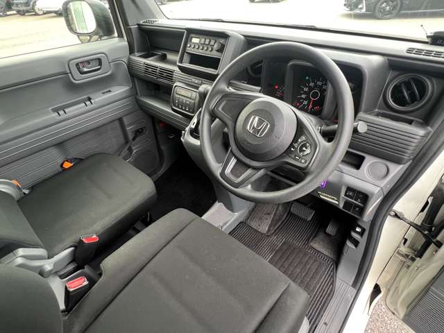 Honda N-VAN 8