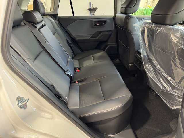 Toyota RAV4 11