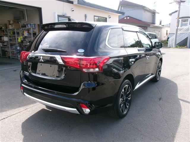 Mitsubishi Outlander PHEV 5