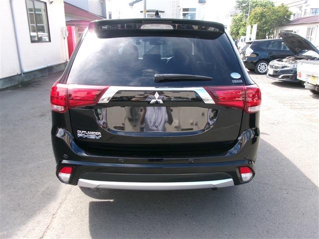 Mitsubishi Outlander PHEV 6