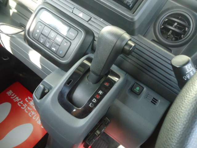 Honda N-VAN 11