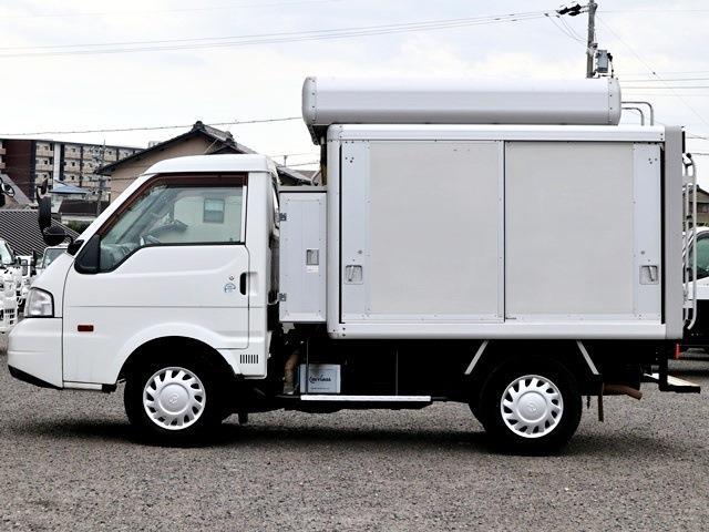 Mazda Bongo Truck 9