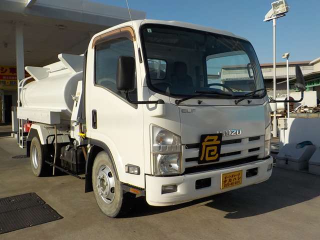 Isuzu Elf 7