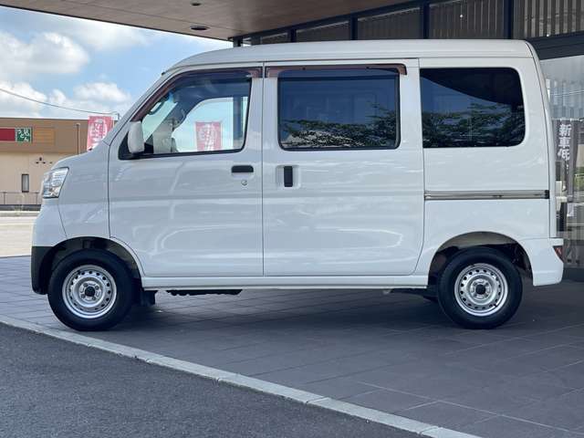 Daihatsu Hijet Cargo 12