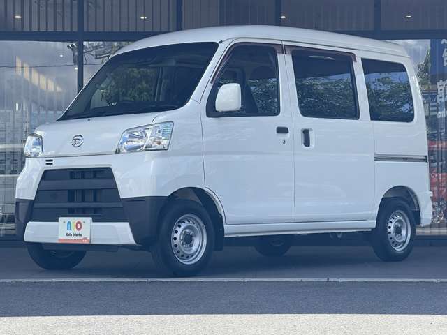 Daihatsu Hijet Cargo 6