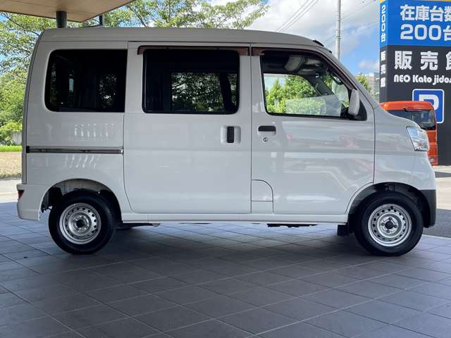 Daihatsu Hijet Cargo 9