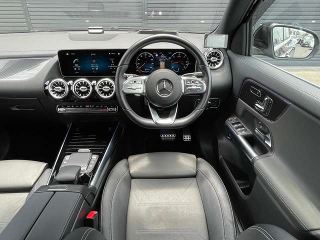 Mercedes-Benz GLA-Class 6