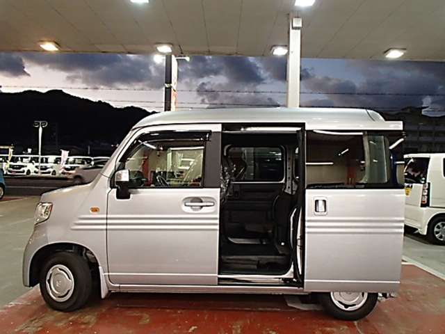 Honda N-VAN 2
