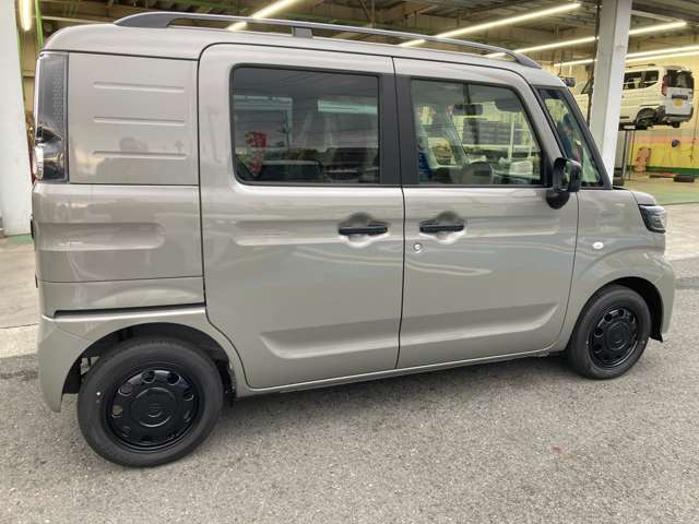 Suzuki Spacia Base 5