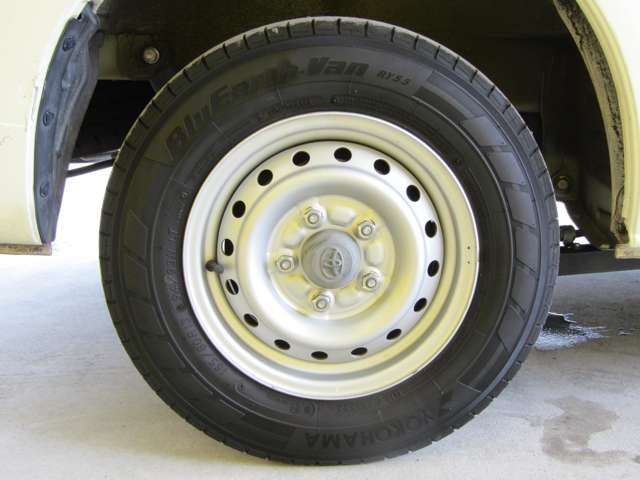 Toyota Town Ace Van 9