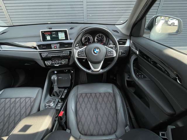 BMW X1 6