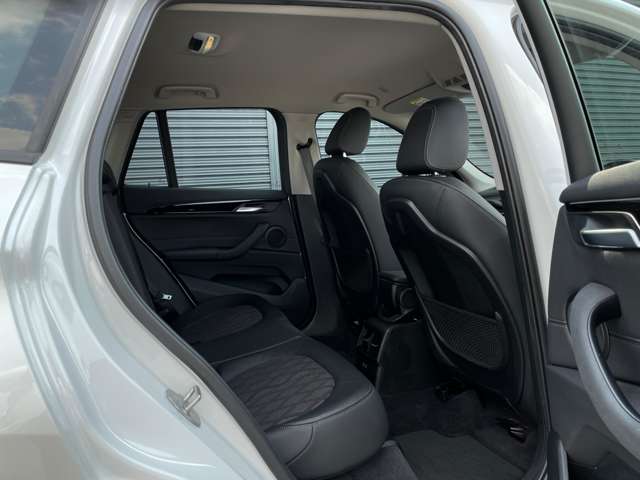 BMW X1 10