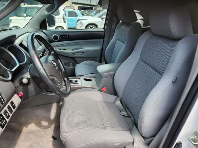 Toyota Tacoma 11