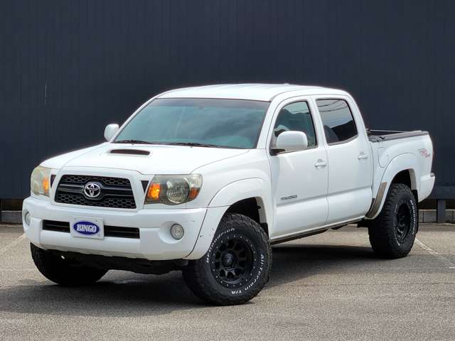 Toyota Tacoma 2