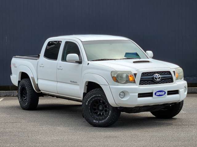 Toyota Tacoma 4