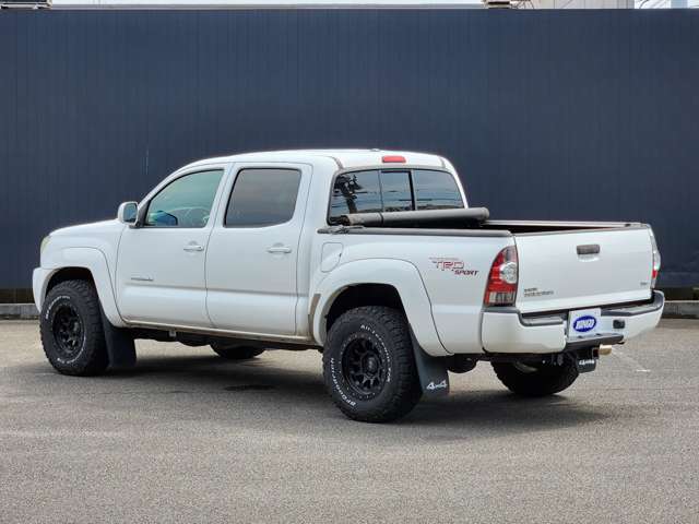 Toyota Tacoma 8
