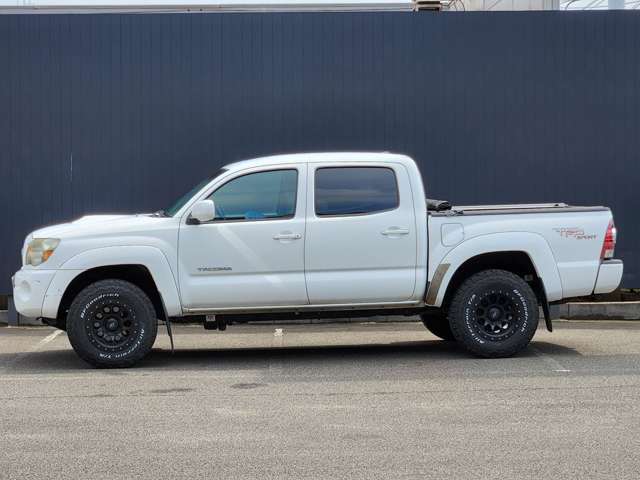 Toyota Tacoma 9