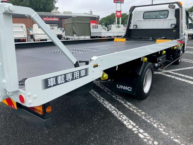 Mitsubishi Fuso Canter 12