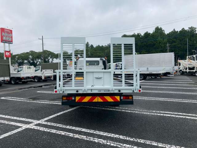 Mitsubishi Fuso Canter 6