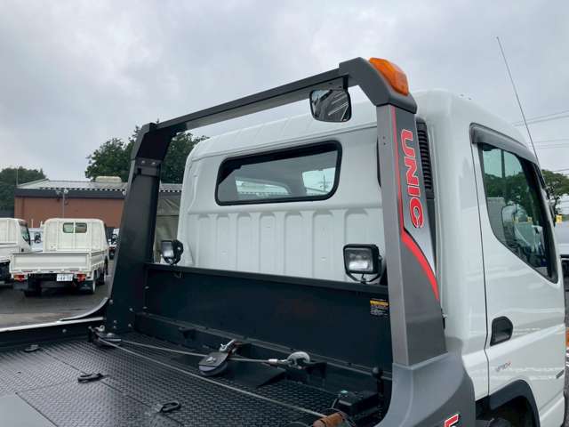 Mitsubishi Fuso Canter 9