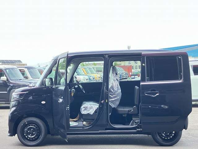 Suzuki Spacia Base 11