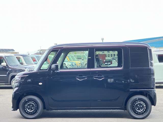 Suzuki Spacia Base 9