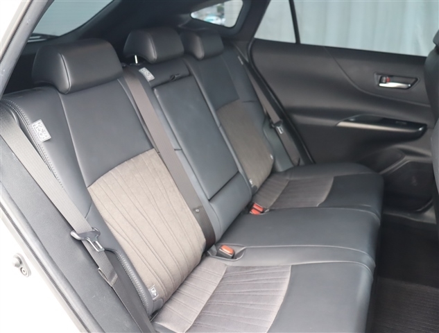 Toyota Harrier 10