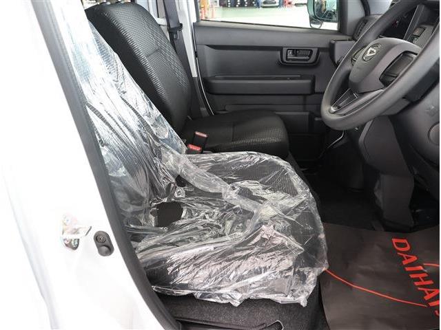 Daihatsu Hijet Deck Van 10